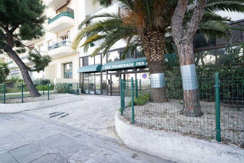 La Prom - A Two Bedroom Apartment With A Sea View Nice Exteriér fotografie