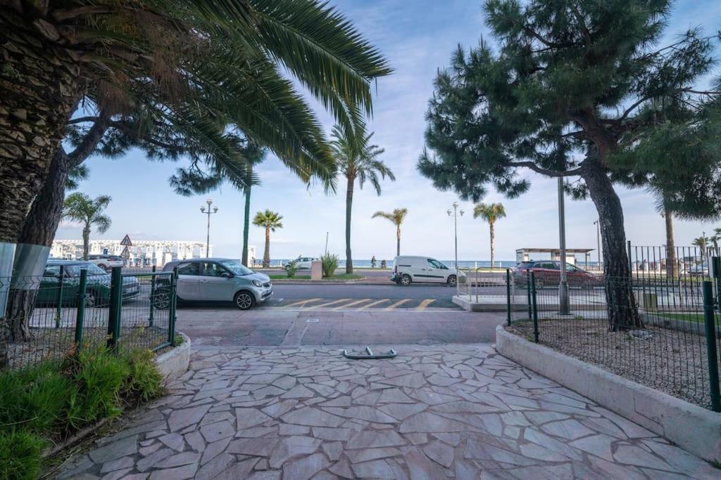 La Prom - A Two Bedroom Apartment With A Sea View Nice Exteriér fotografie